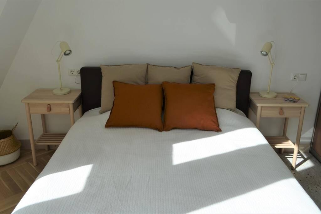 Luxury Apartment With A Balcony And View In Riga Old Town المظهر الخارجي الصورة